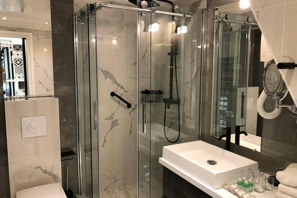 Appartement Rousselet Quartier Bon Marche Paris Viieme Экстерьер фото